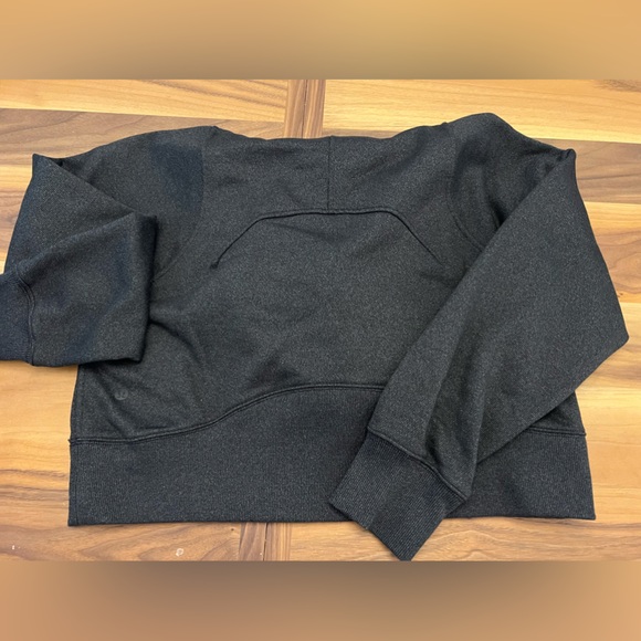 Lululemon Cropped Black Hoodie - Sz Small - Picture 2 of 3